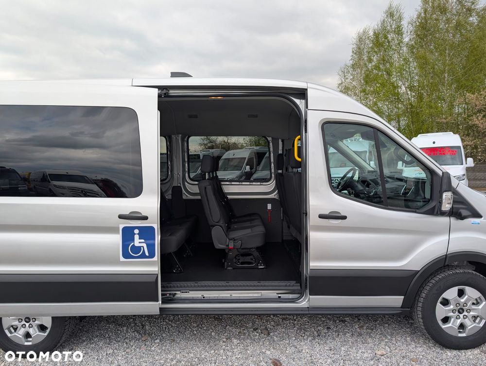 Ford Transit - 11