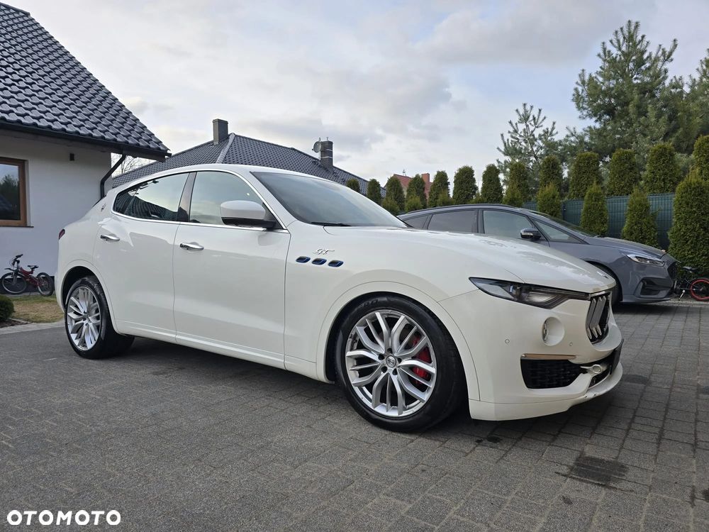 Maserati Levante 2021 photo 2