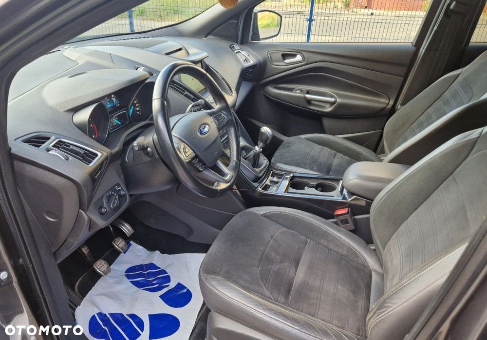 Ford Kuga 2.0 TDCi 4x4 ST-Line - 18