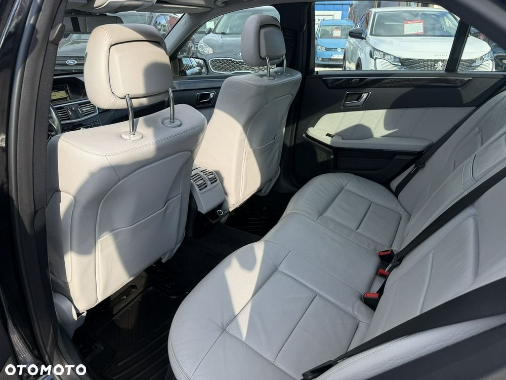 Mercedes-Benz Klasa E 220 BlueTEC 7G-TRONIC Avantgarde - 17