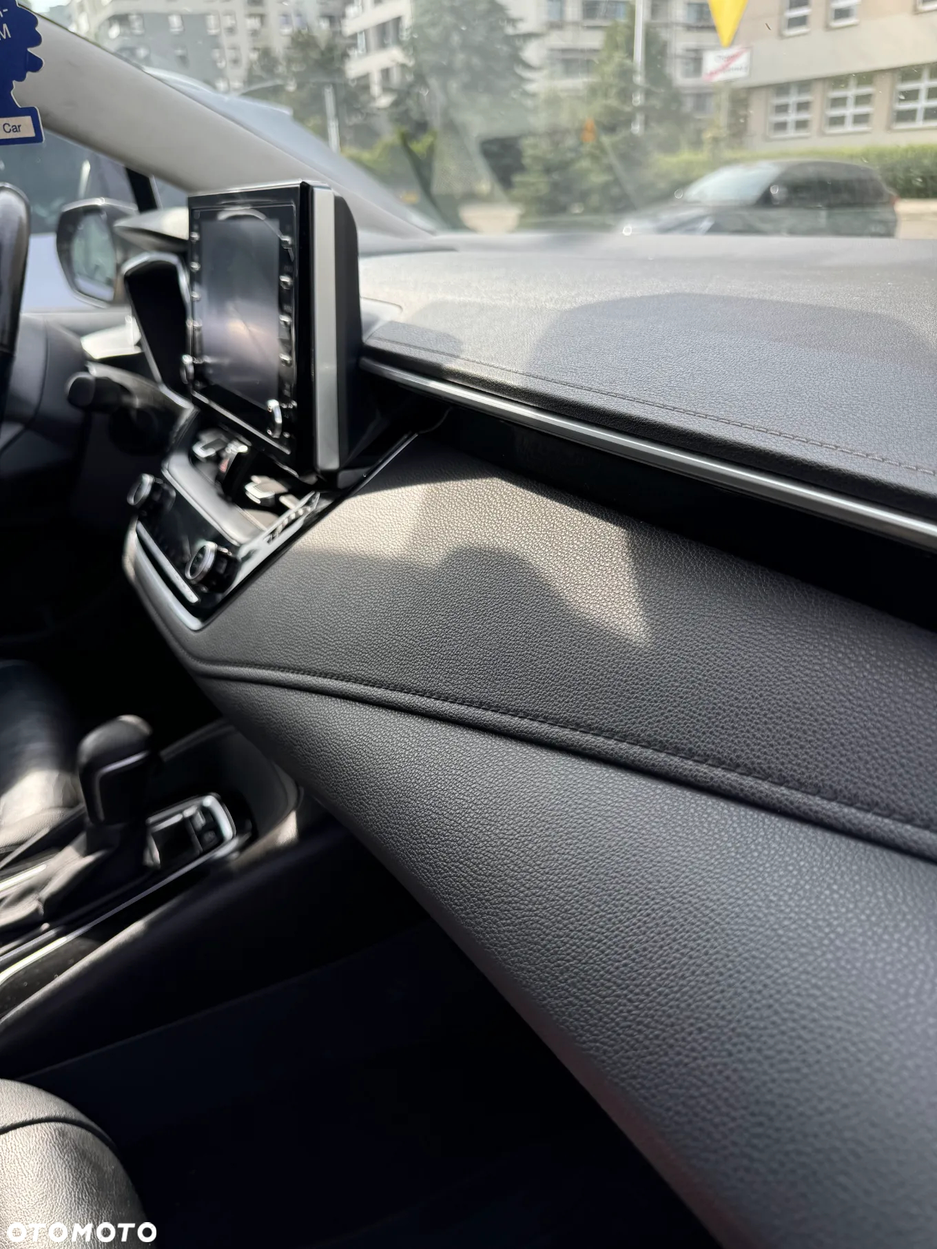 Toyota Corolla 1.8 Hybrid Executive - 12