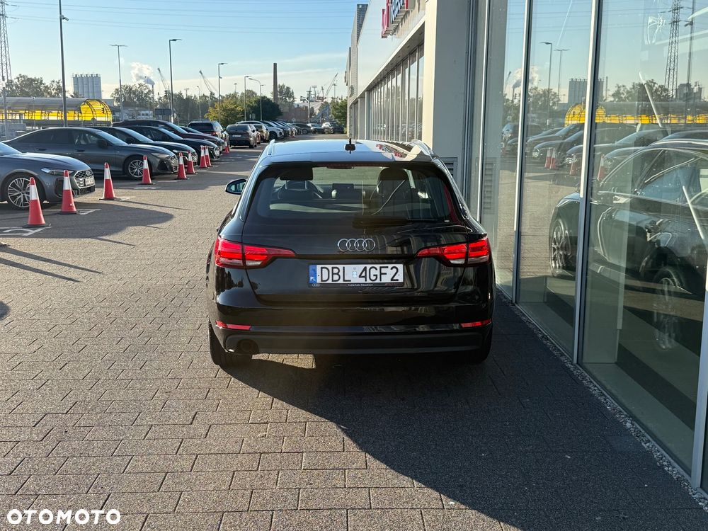 Audi A4 Avant 2017 photo 4