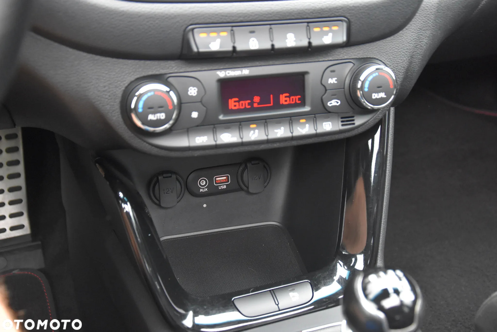 Kia Ceed 1.6 T-GDI GT-Challenge - 34