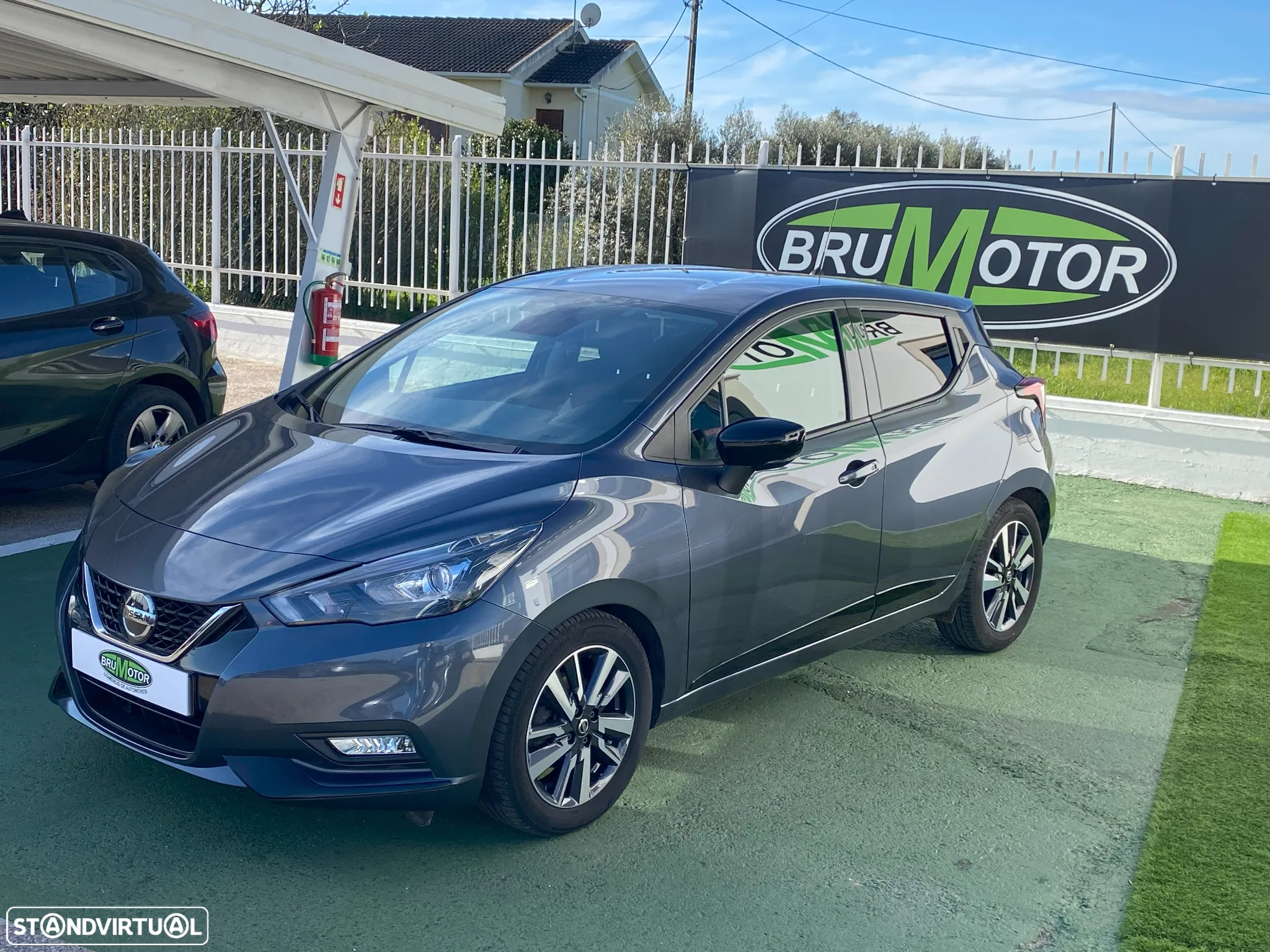 Nissan Micra 1.0 IG-T N-Design Black P:Navi CVT - 3