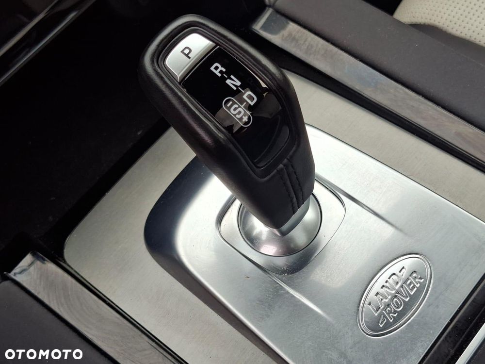 Land Rover Discovery Sport D200 Dynamic SE - 24
