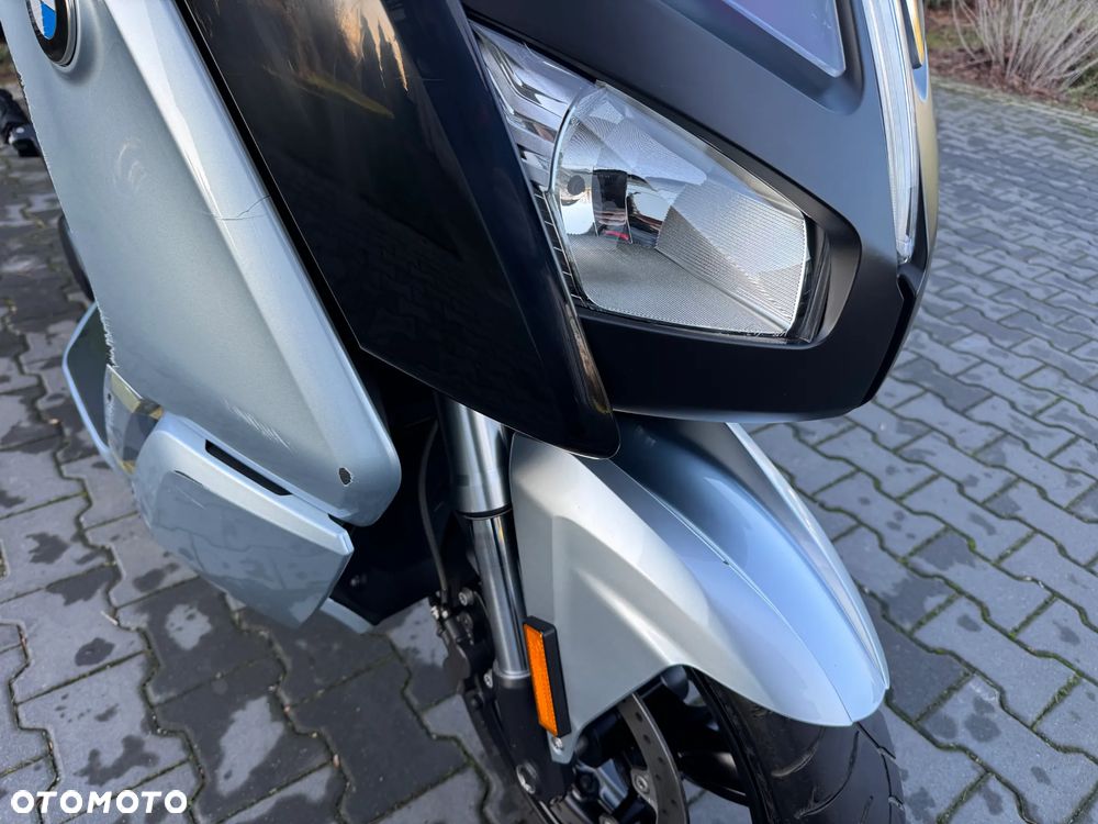 BMW CE 04 - 22