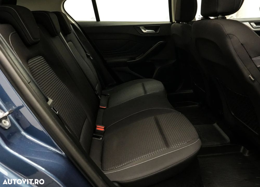 Ford Focus 1.0 EcoBoost Titanium Business - 16
