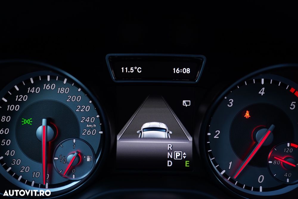 Mercedes-Benz GLA 200 (CDI) d 4Matic 7G-DCT AMG Line - 11