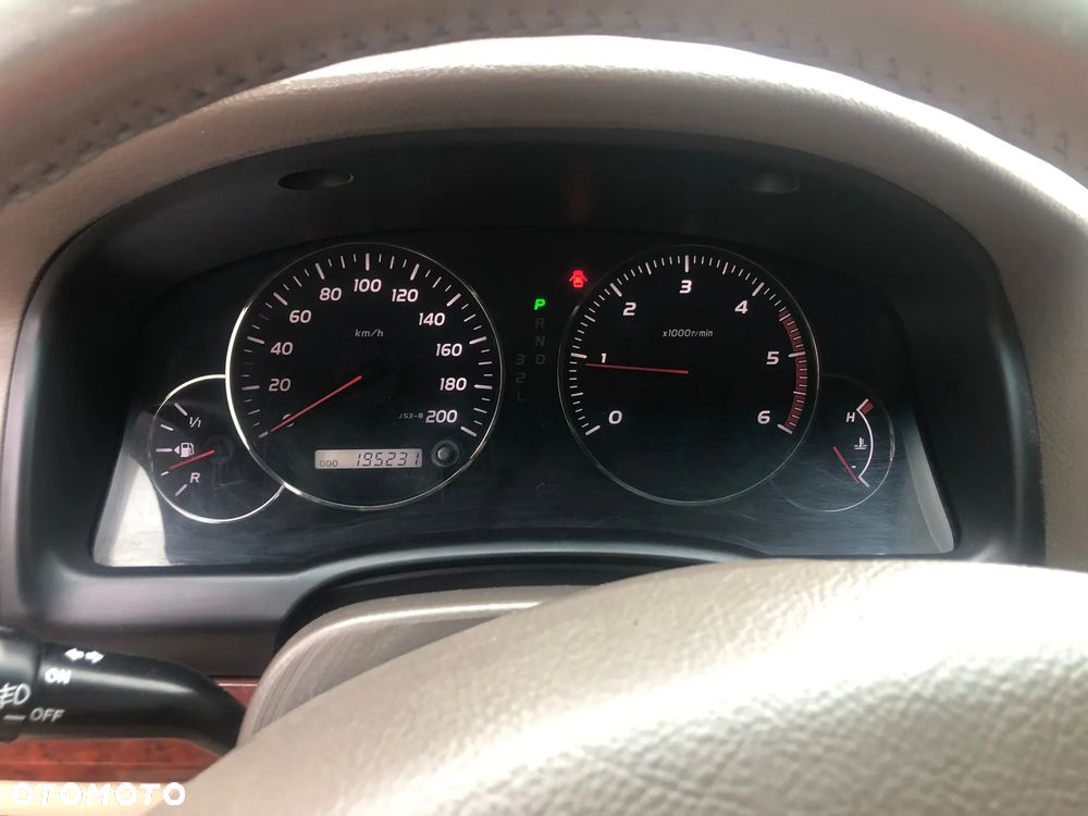 Toyota Land Cruiser - 11