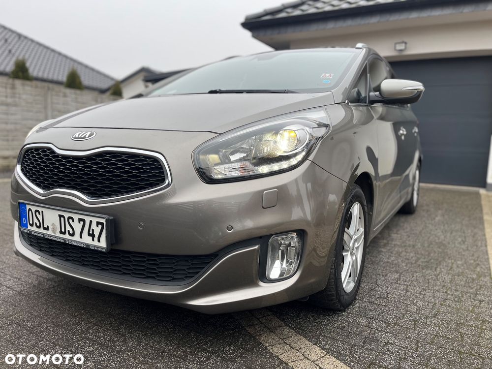 Kia Carens 1.7 CRDi XL 7os - 6