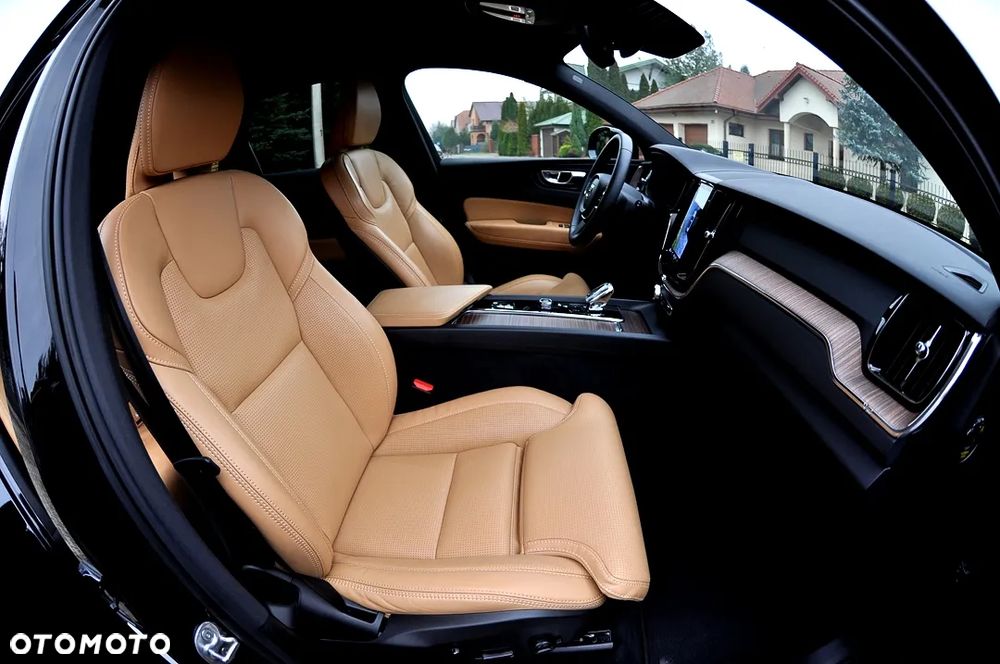 Volvo XC 60 B4 D Geartronic RDesign - 25