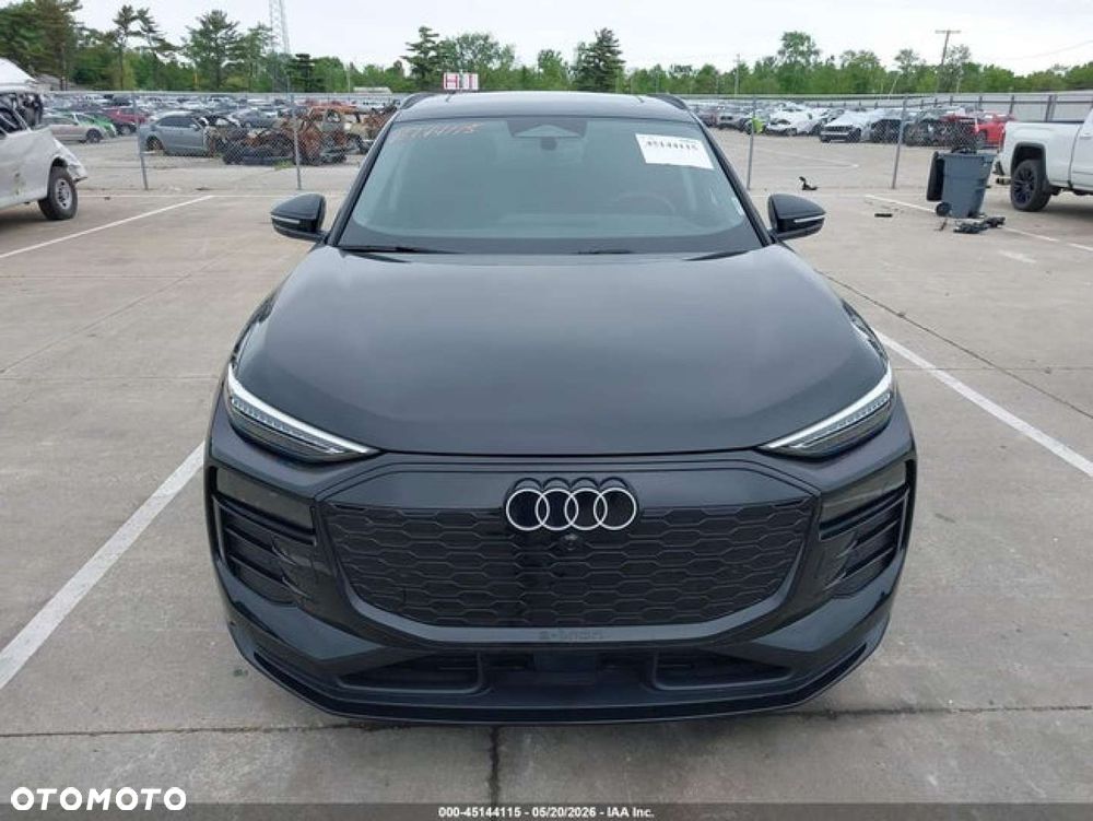 Audi Q6 e-tron - 8