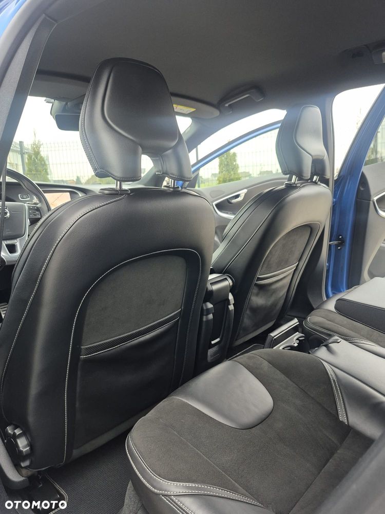 Volvo V40 T2 Geartronic RDesign - 29