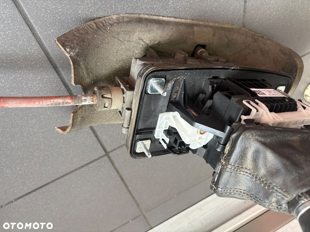 Wybierak skrzyni automatycznej Audi Q5 8R - 7