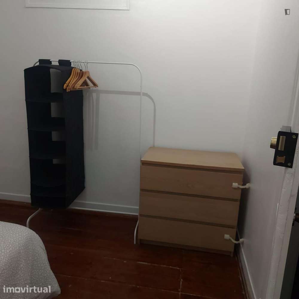 Quarto - localizado em Bairro Alto Lisbon - Grande imagem: 2/7