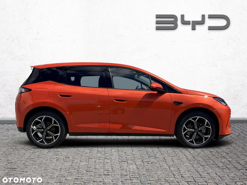 BYD Dolphin - 5