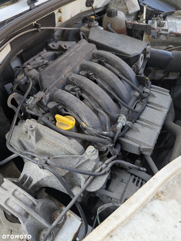 Dacia Duster 1.6 - 15
