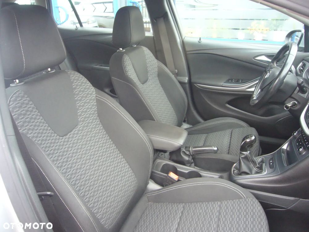 Opel Astra V 1.4 T Dynamic - 19
