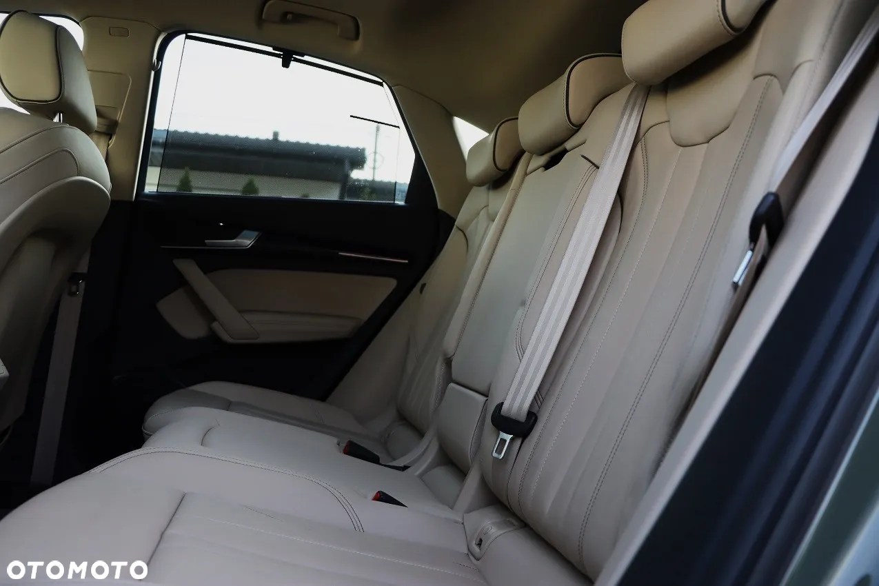 Audi Q5 Sportback - 25