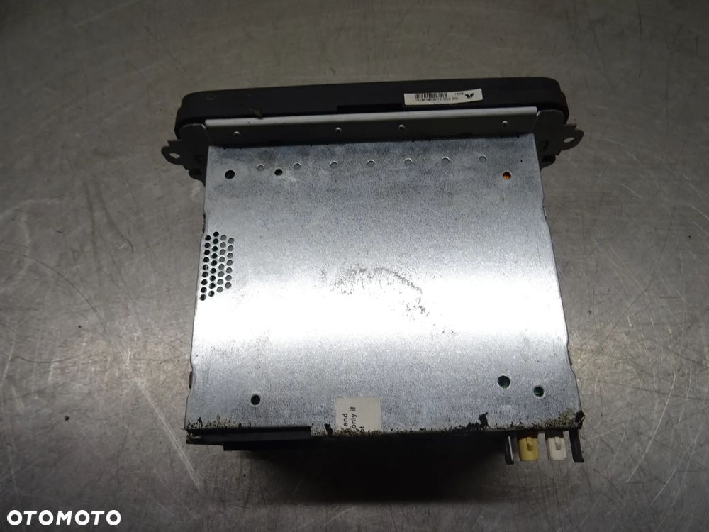 VW TOURAN I 03-05 1.9TDI LA7W RADIO - 6