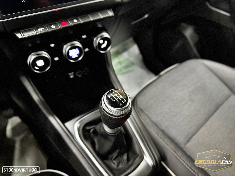 Renault Captur TCe 90 INTENS - 23