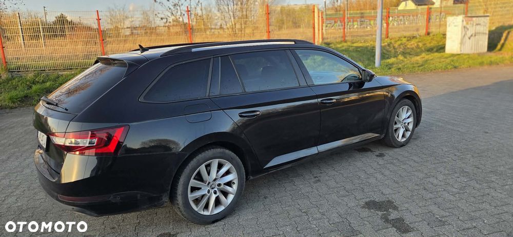 Skoda Superb 2.0 TDI DSG Style - 7