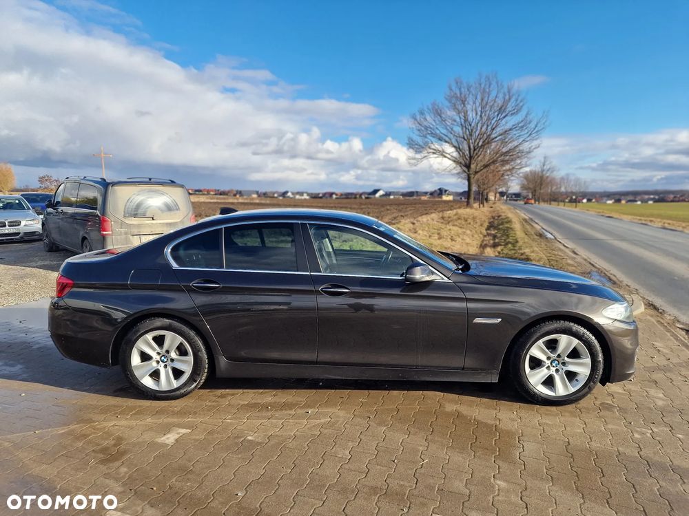 BMW Seria 5 518d - 8