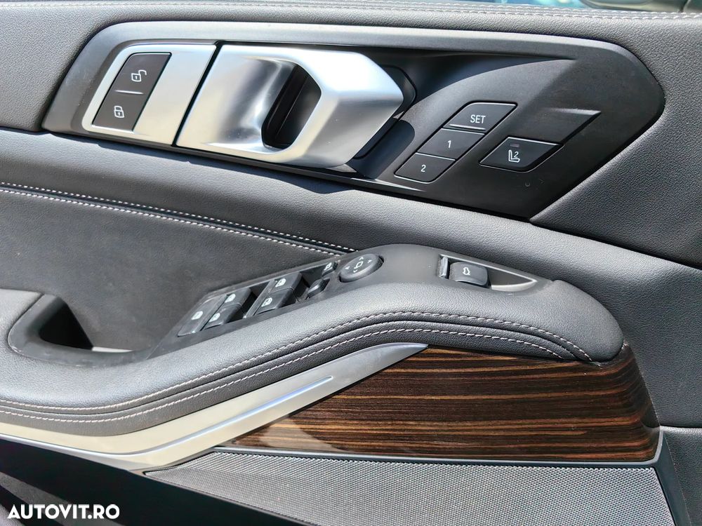 BMW X5 xDrive50e - 18