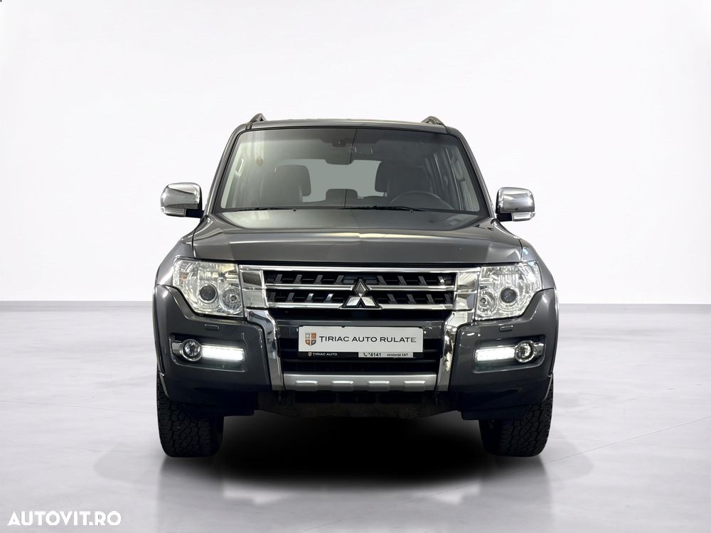 Mitsubishi Pajero - 9