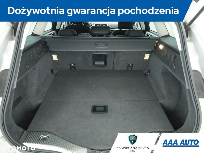 Ford Mondeo SW - 12