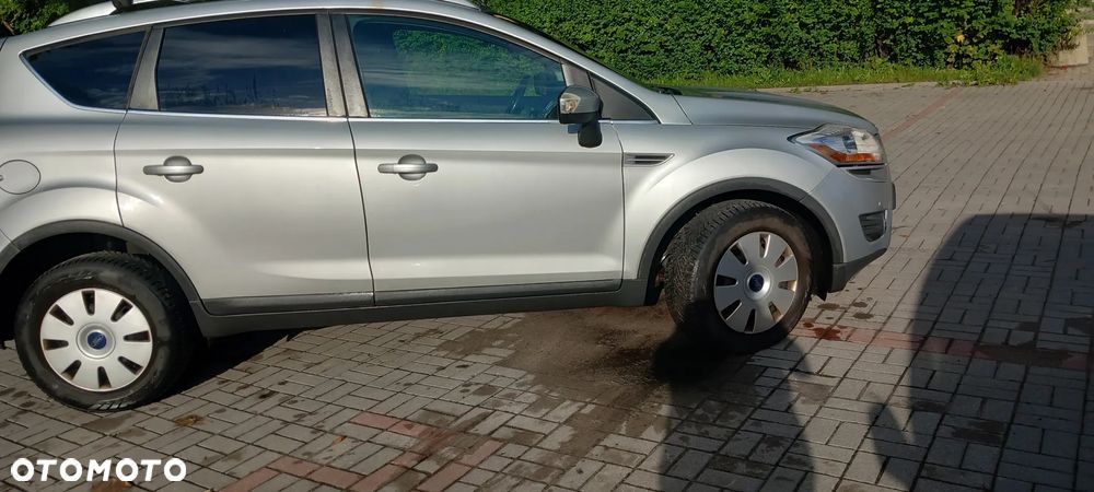 Ford Kuga 2.0 TDCi 2x4 Trend - 15