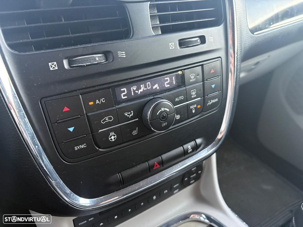 Lancia Voyager 2.8 CRD Gold - 13