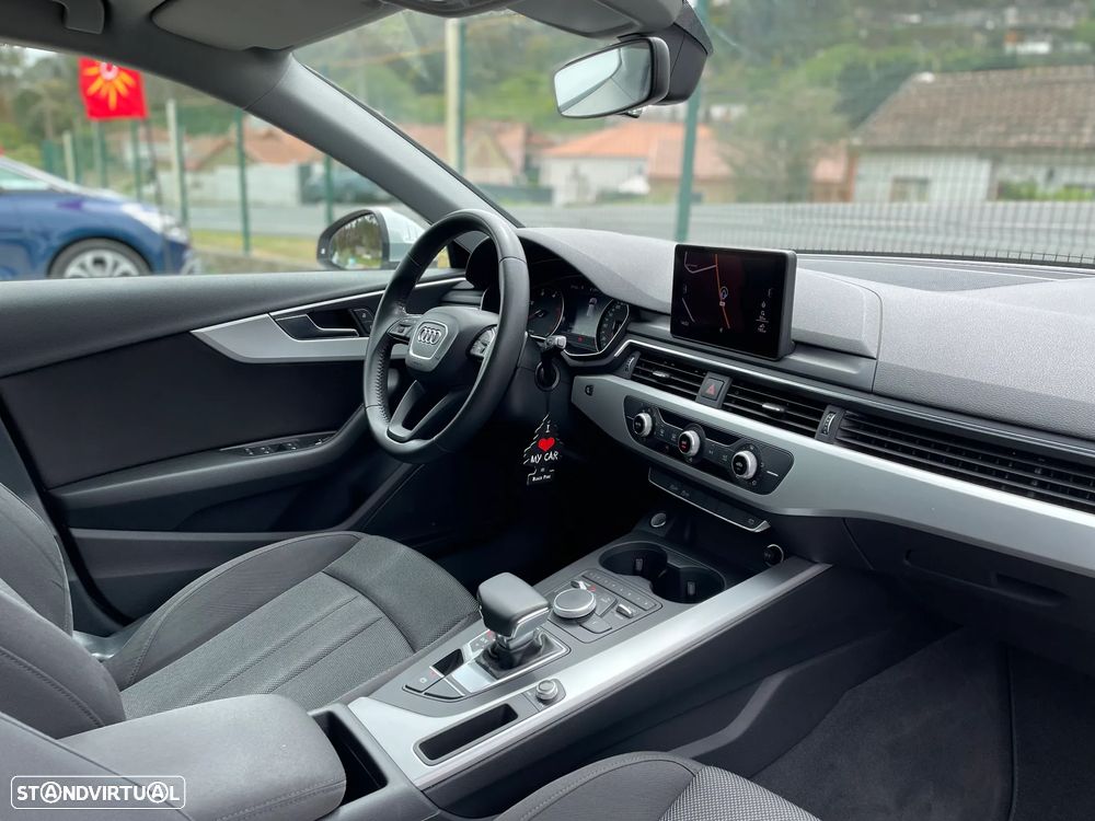 Audi A4 Avant 2.0 TDI Advance S tronic - 11