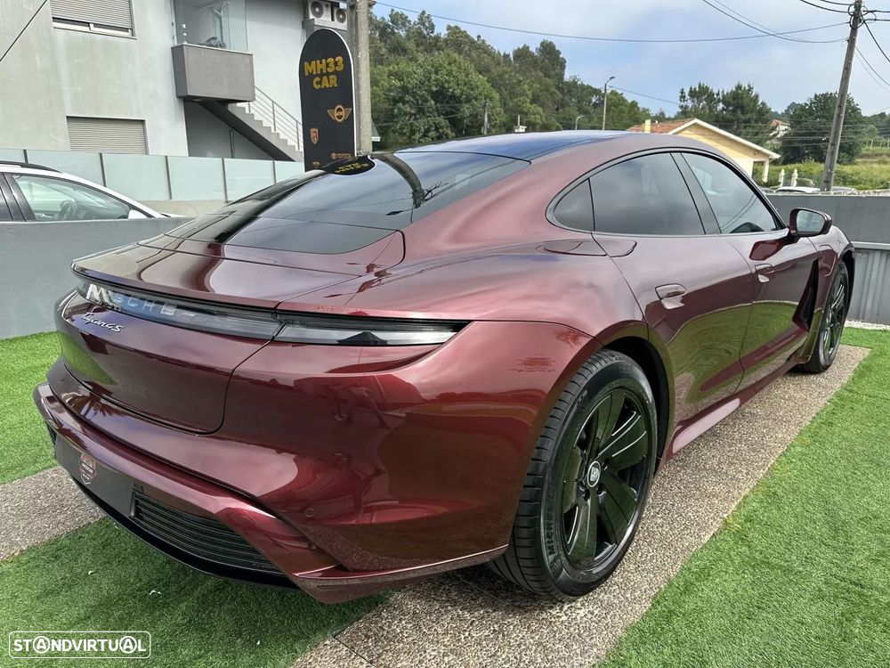 Porsche Taycan 4S - 9
