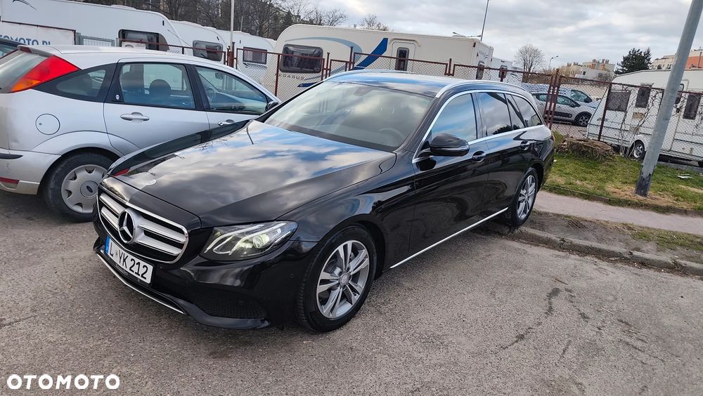 Mercedes-Benz Klasa E 220 d Business Edition 9G-TRONIC - 1