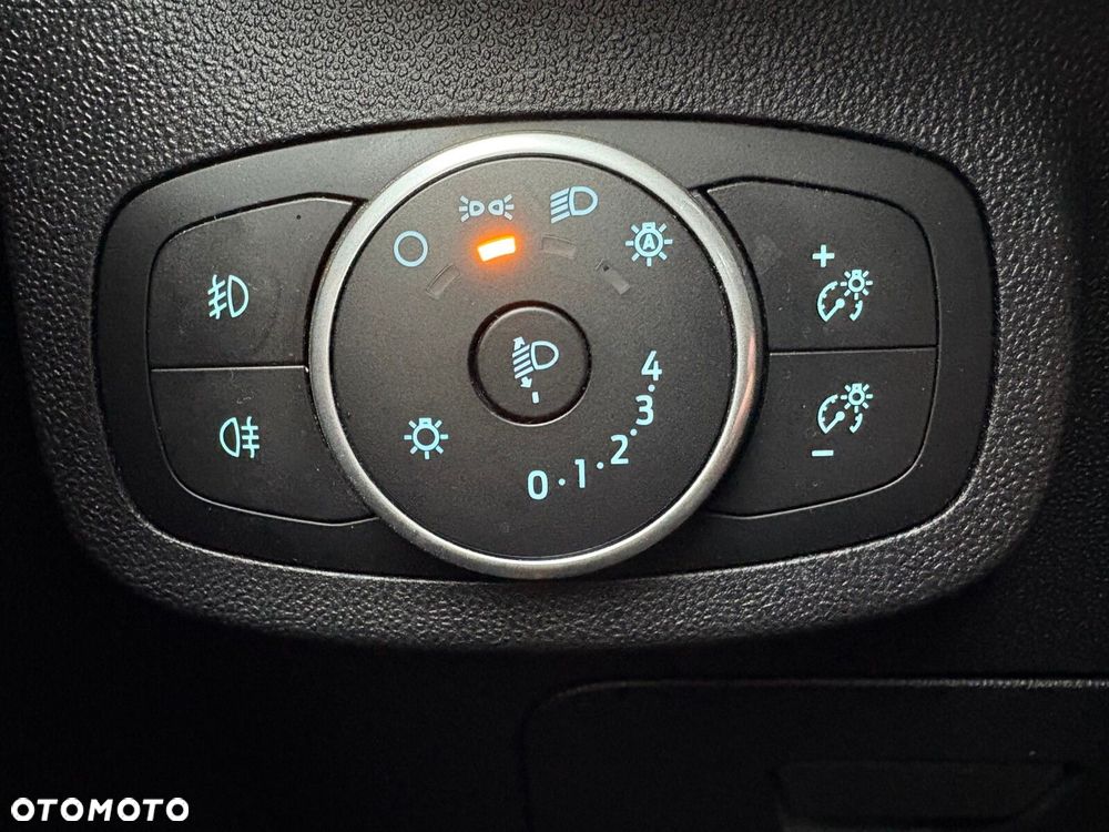 Ford Fiesta - 23