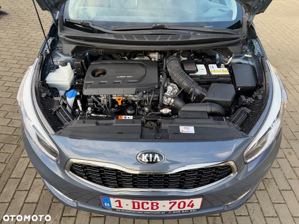 Kia Ceed - 38