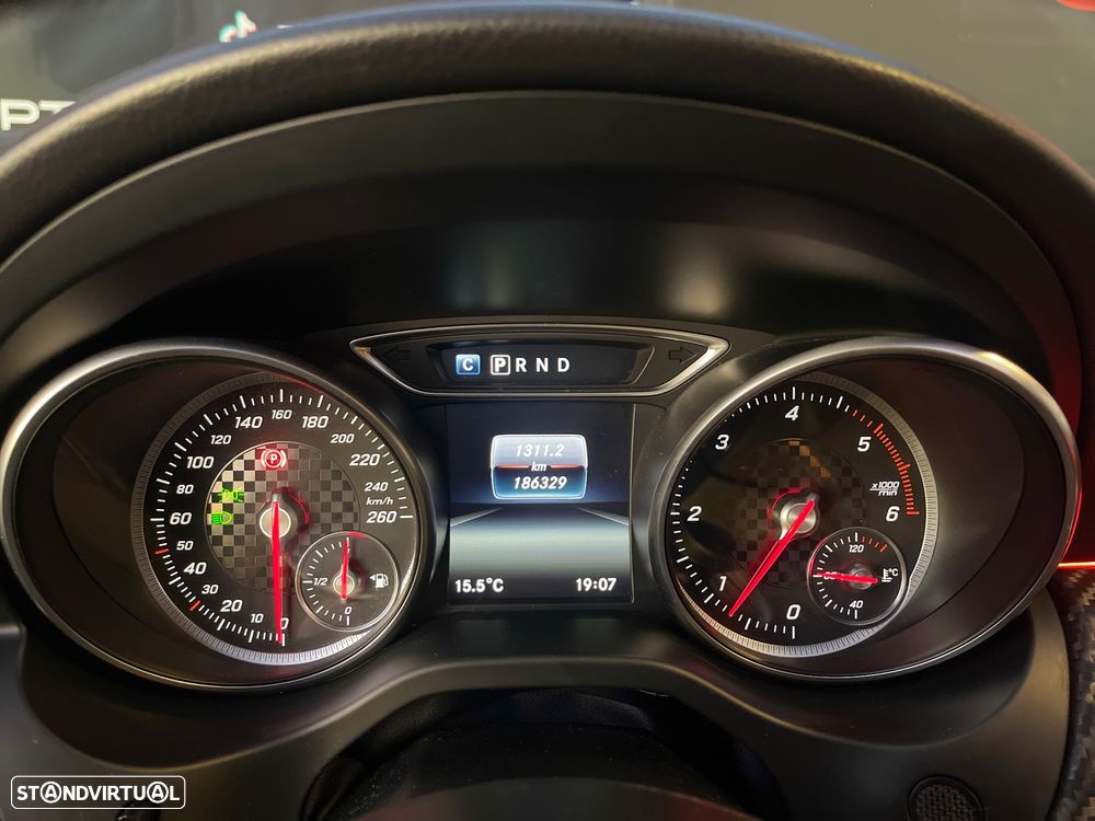 Mercedes-Benz A 220 d 7G-DCT AMG Line - 17