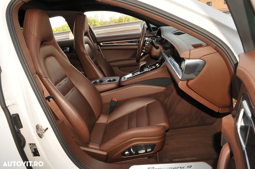 Porsche Panamera - 9