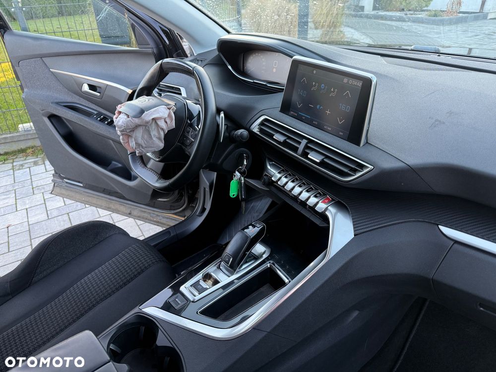 Peugeot 3008 1.6 BlueHDi Active S&S EAT6 - 8