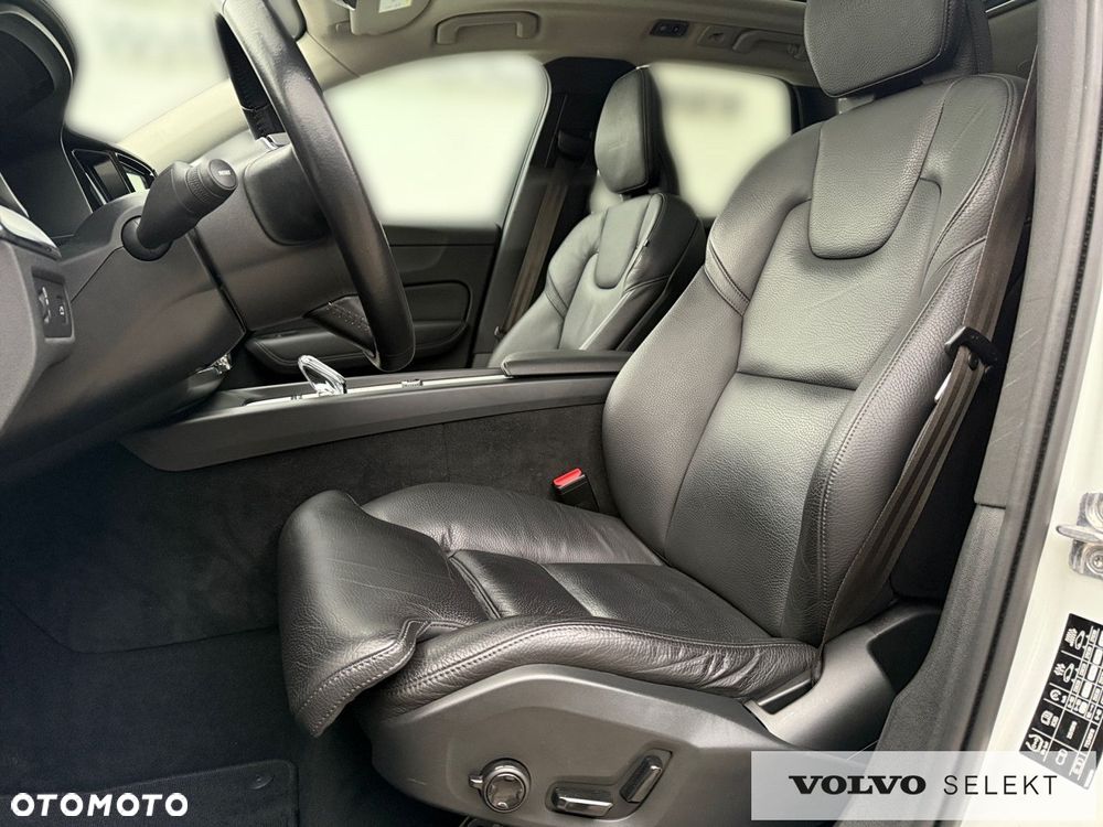 Volvo XC 60 - 13