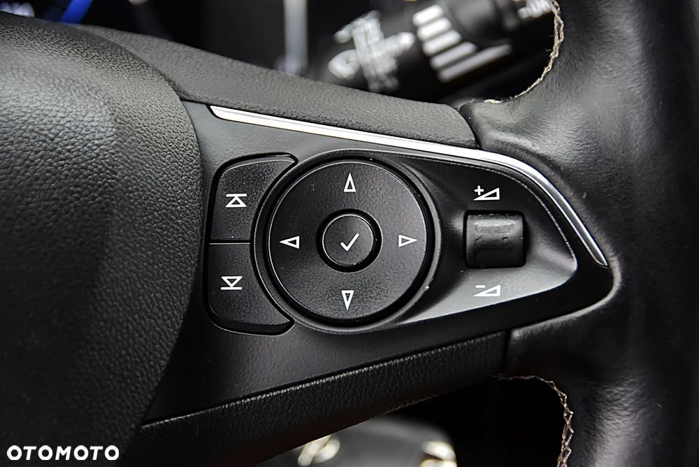 Opel Insignia 2.0 BiTurbo 4x4 Innovation - 23