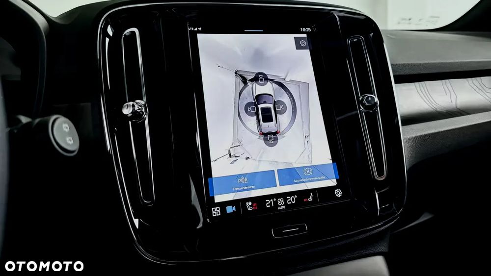 Volvo XC 40 82kWh Recharge Extended Range Ultimate - 9