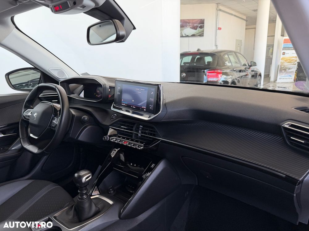 Peugeot 2008 - 9