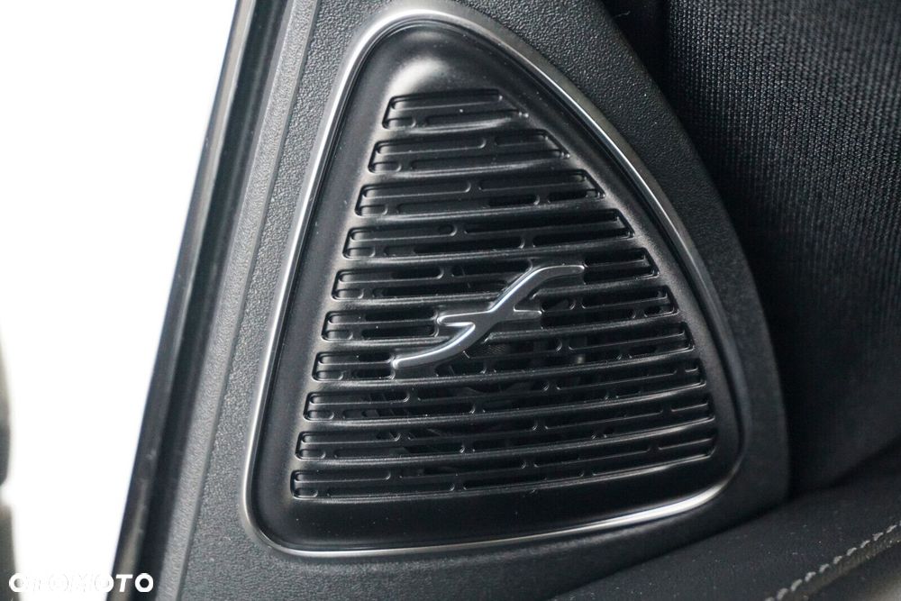 Mercedes-Benz Klasa C 400 4-Matic 94kWh - 25