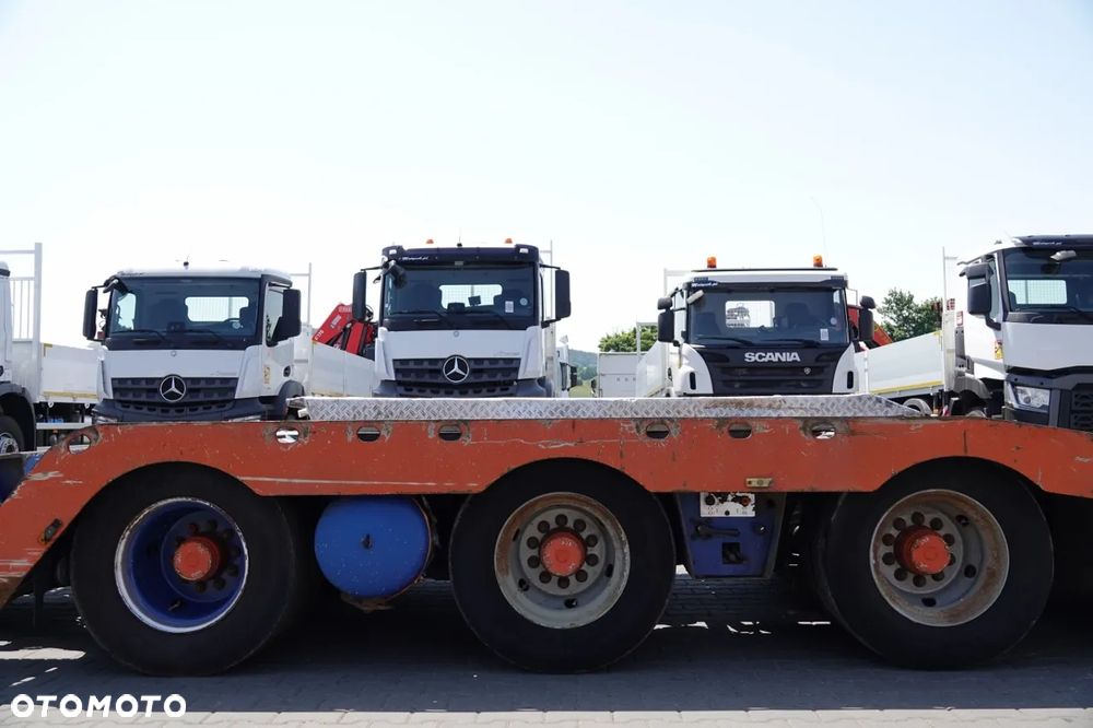 Nooteboom VS-MONT/ VSAT11 / NACZEPA LAWETA / NISKOPODWOZIOWA / 17 M / PODEST HYDRAULICZNY / WCIĄGARKA / SAF - 22