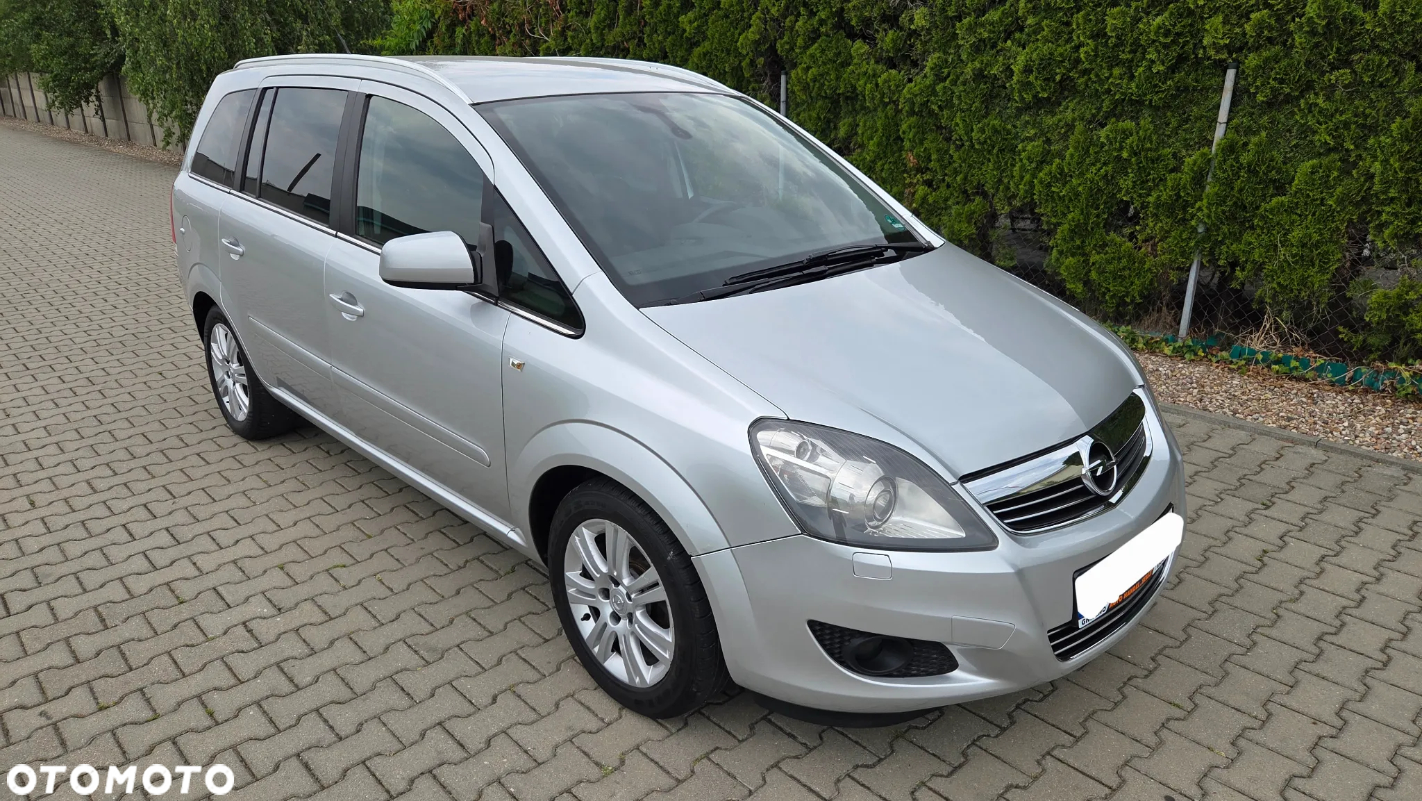 Opel Zafira 1.8 Cosmo - 13
