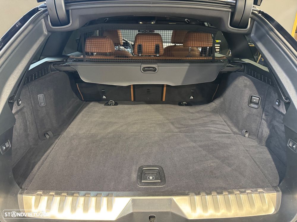 BMW 530 e Pack Desportivo M - 13