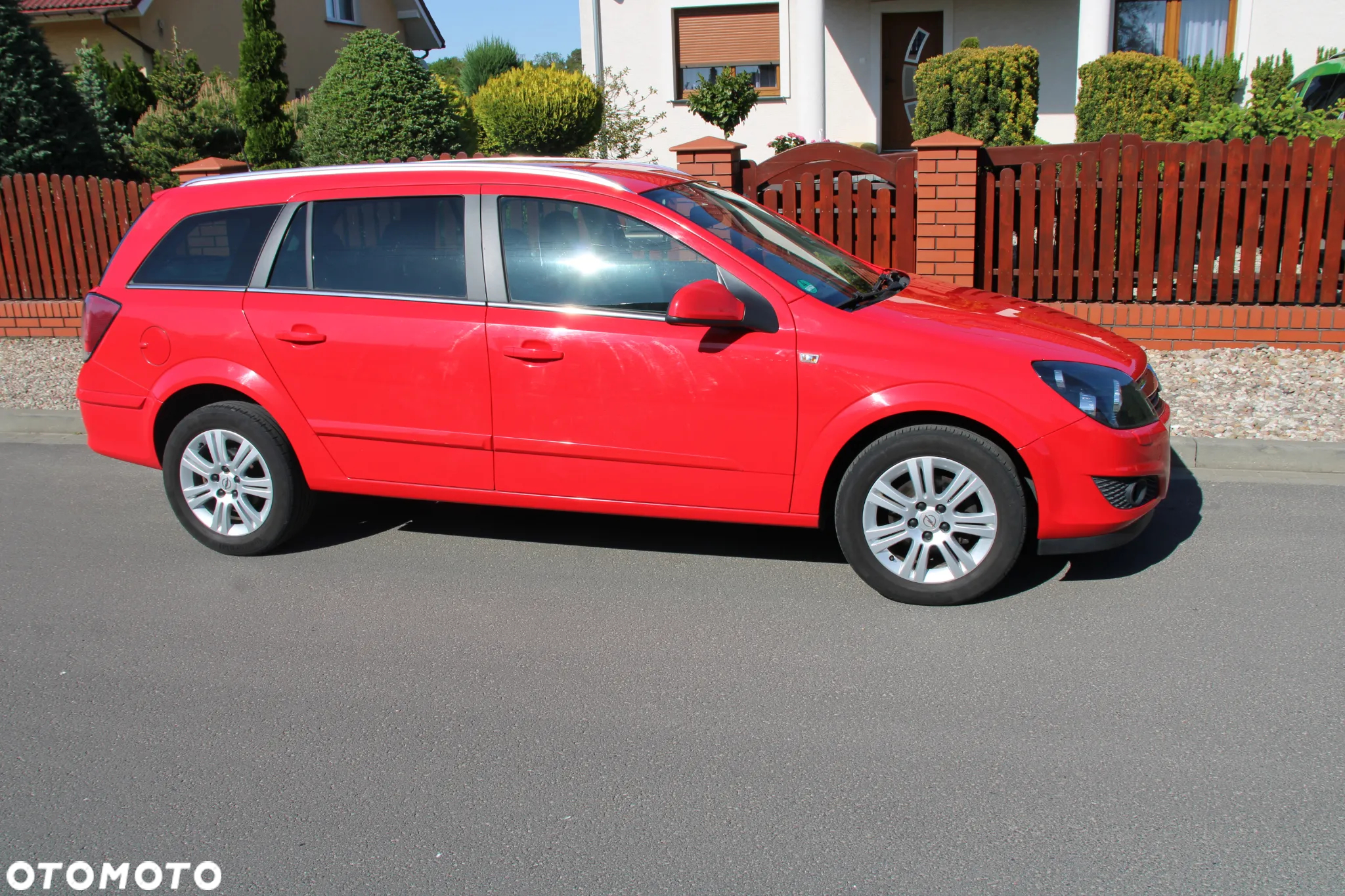 Opel Astra 1.8 Caravan Innovation 110 Jahre - 2