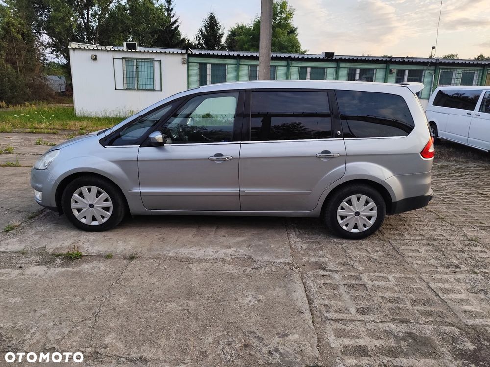 Ford Galaxy - 4
